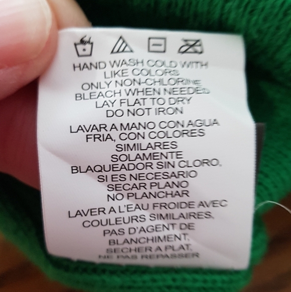 Disney Peter Pan Pom Beanie Green “Off to Neverland” Winter Hat - Picture 8 of 10